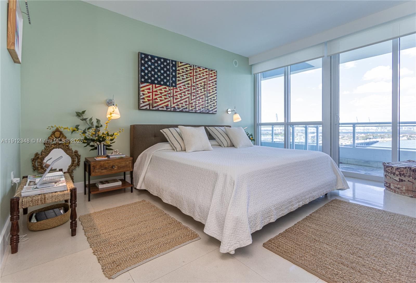 A11912348 — Miami Beach — 27