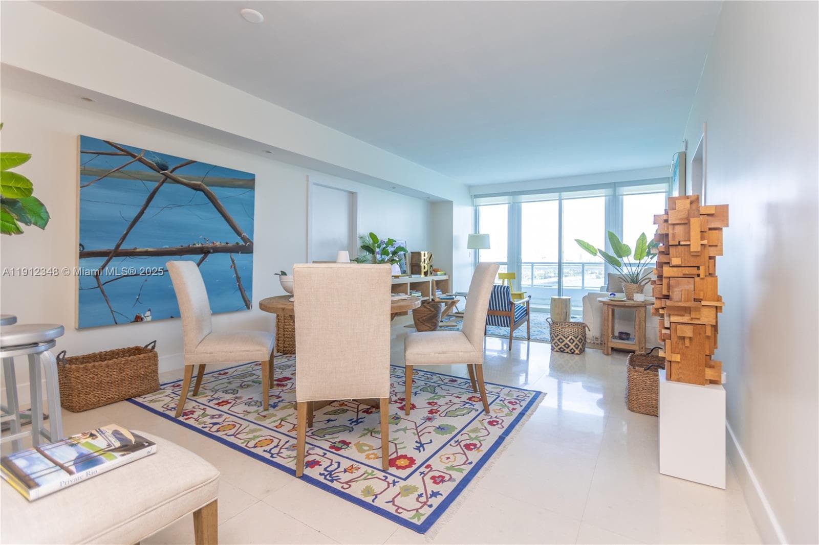 A11912348 — Miami Beach — 53