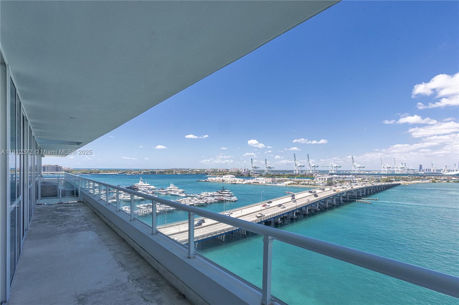 A11912372 — Miami Beach — 9