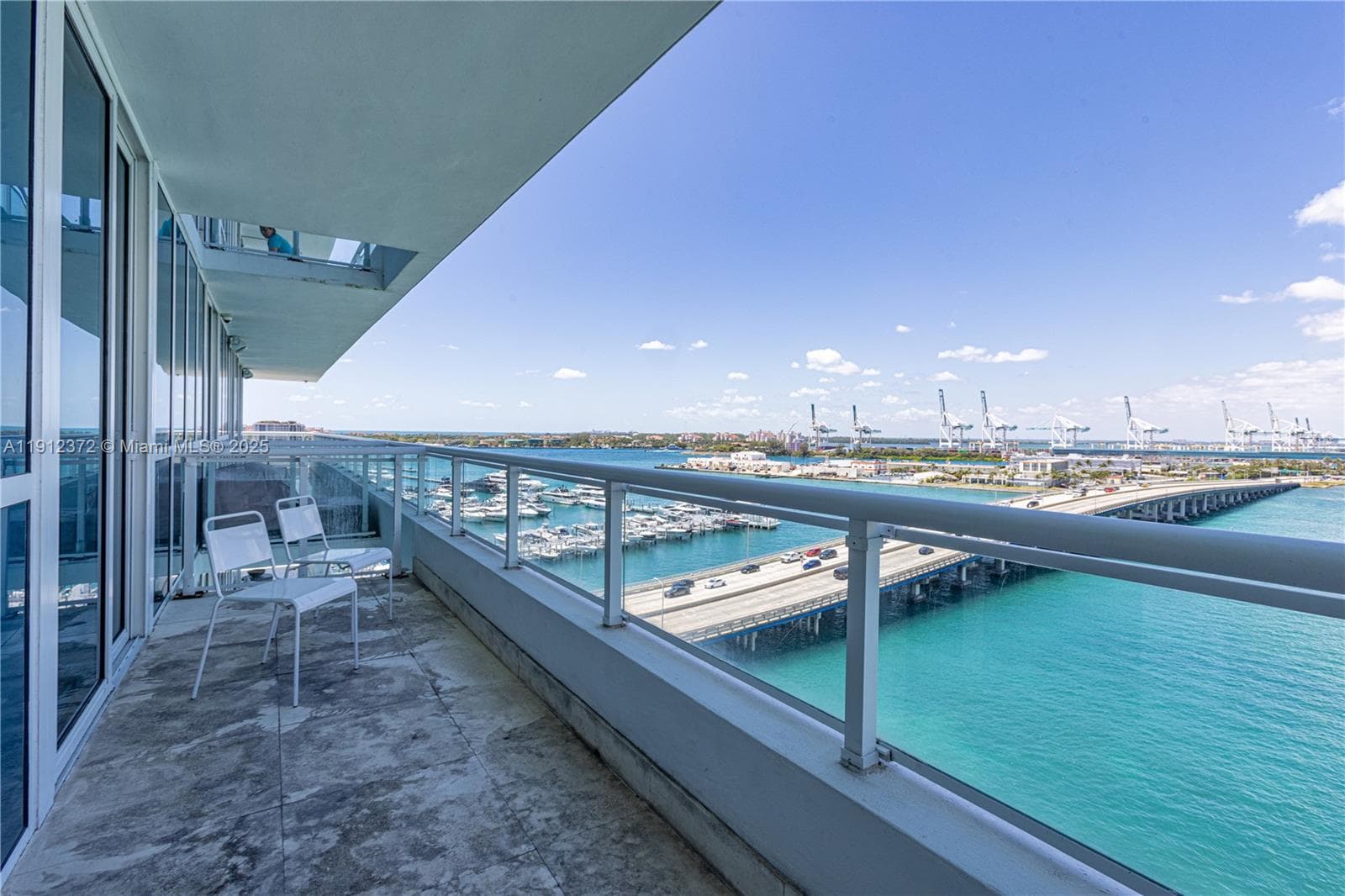 A11912372 — Miami Beach — 11