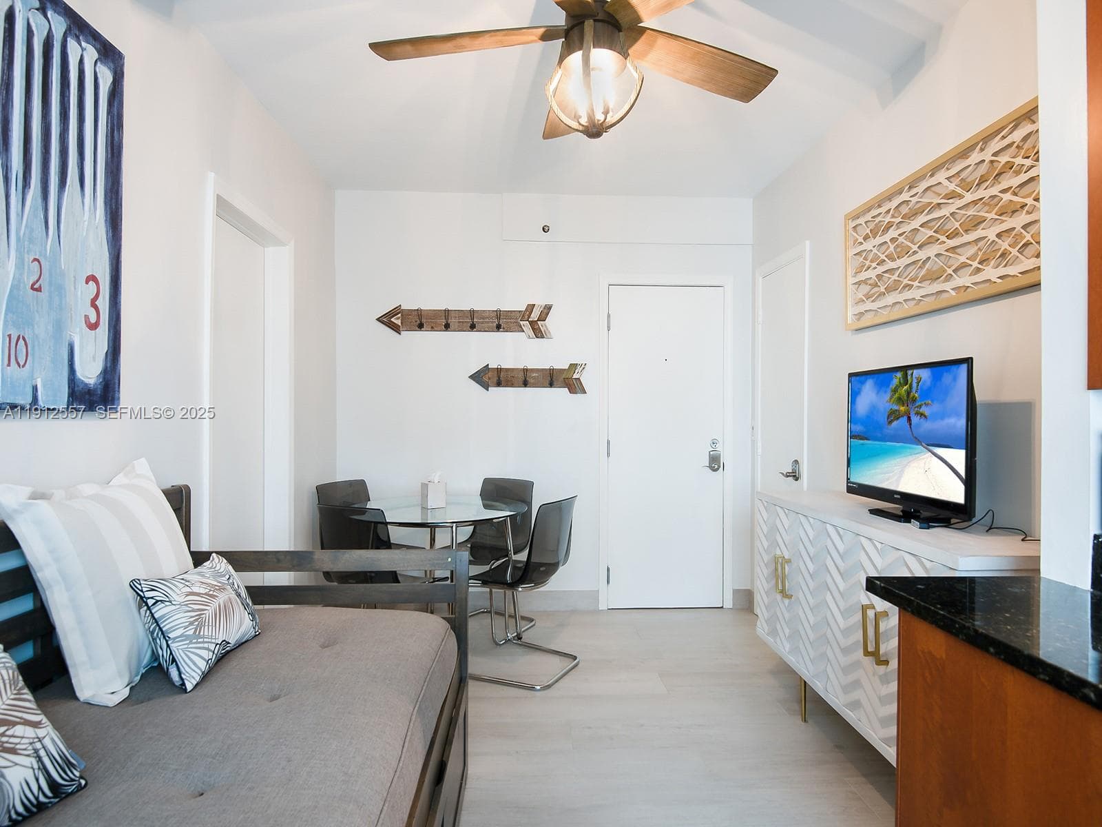 A11912557 — Miami Beach — 8