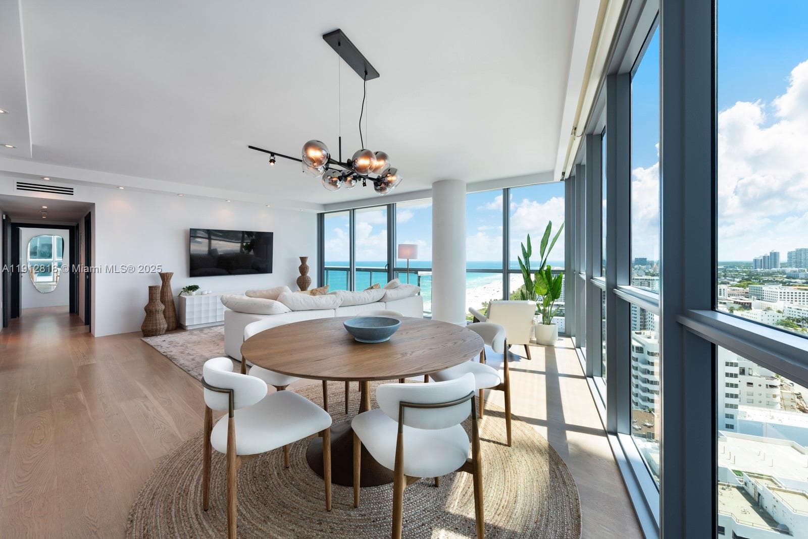 A11912818 — Miami Beach — 6