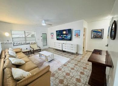 A11913051 — Miami Beach — 4