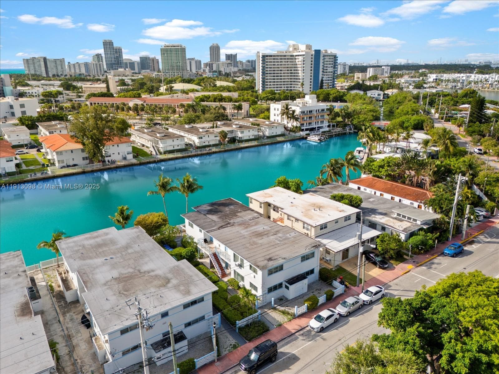 A11913098 — Miami Beach — 8
