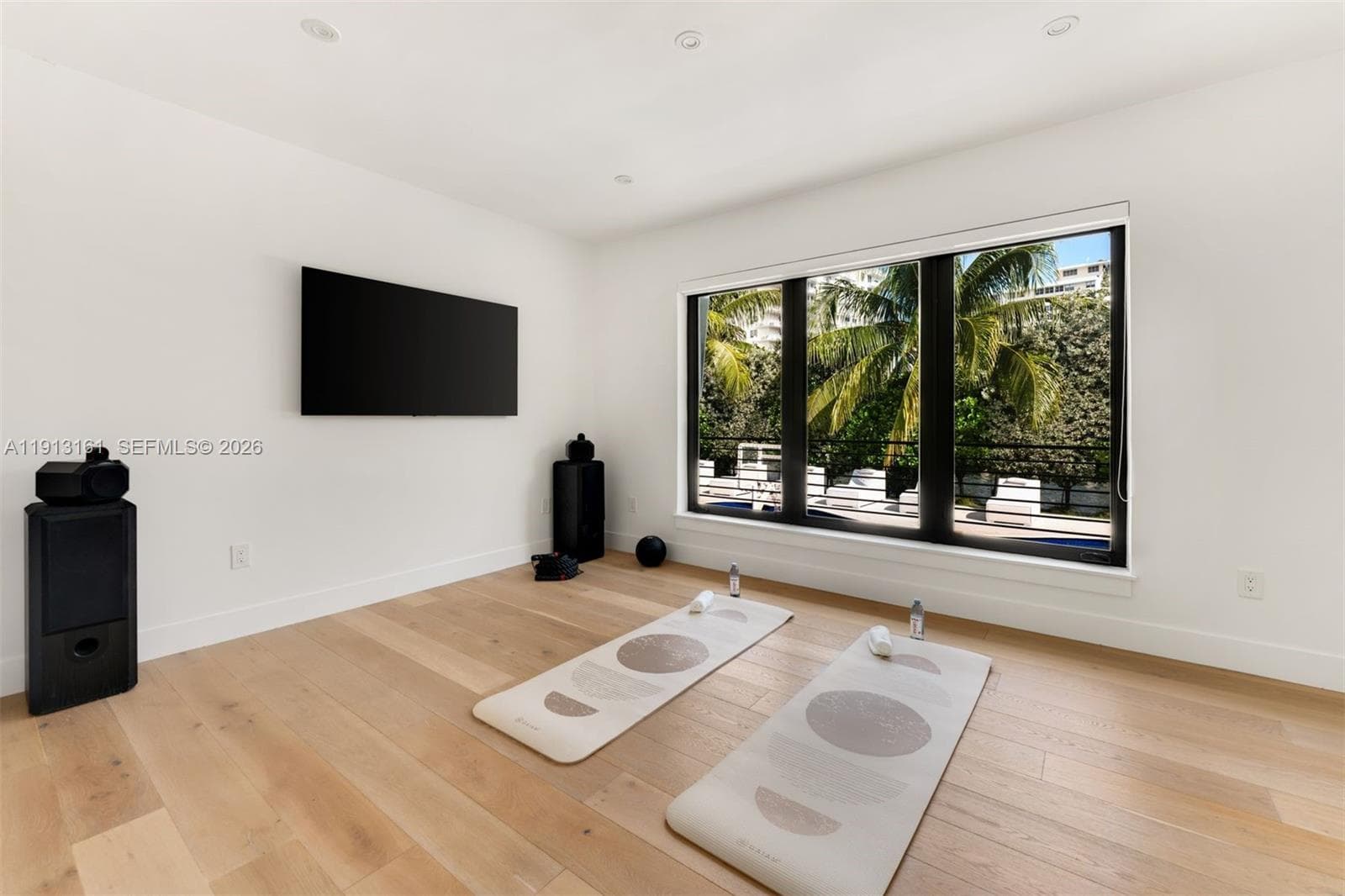 A11913161 — Miami Beach — 27