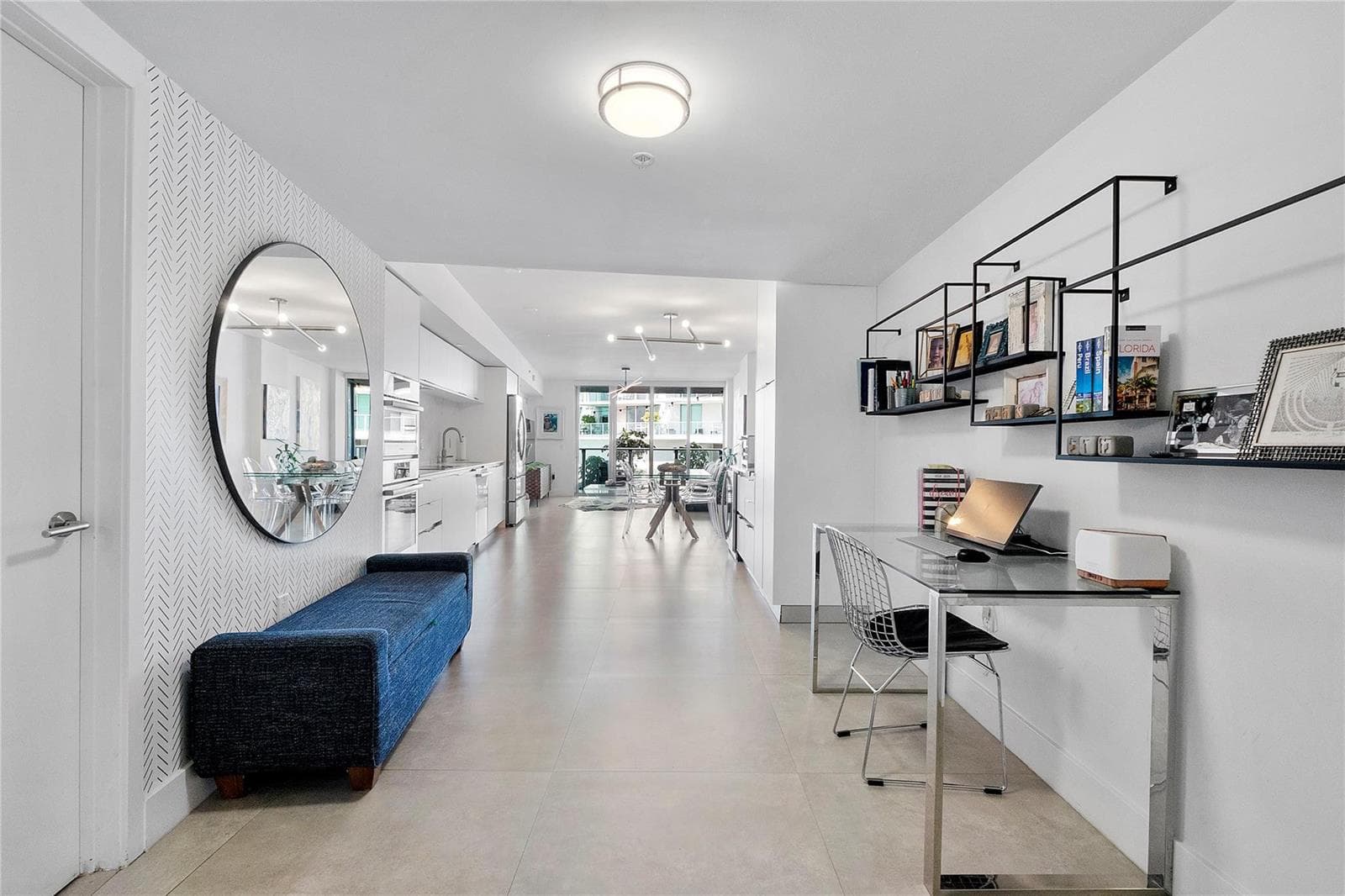 F10535177 — Miami Beach — 2