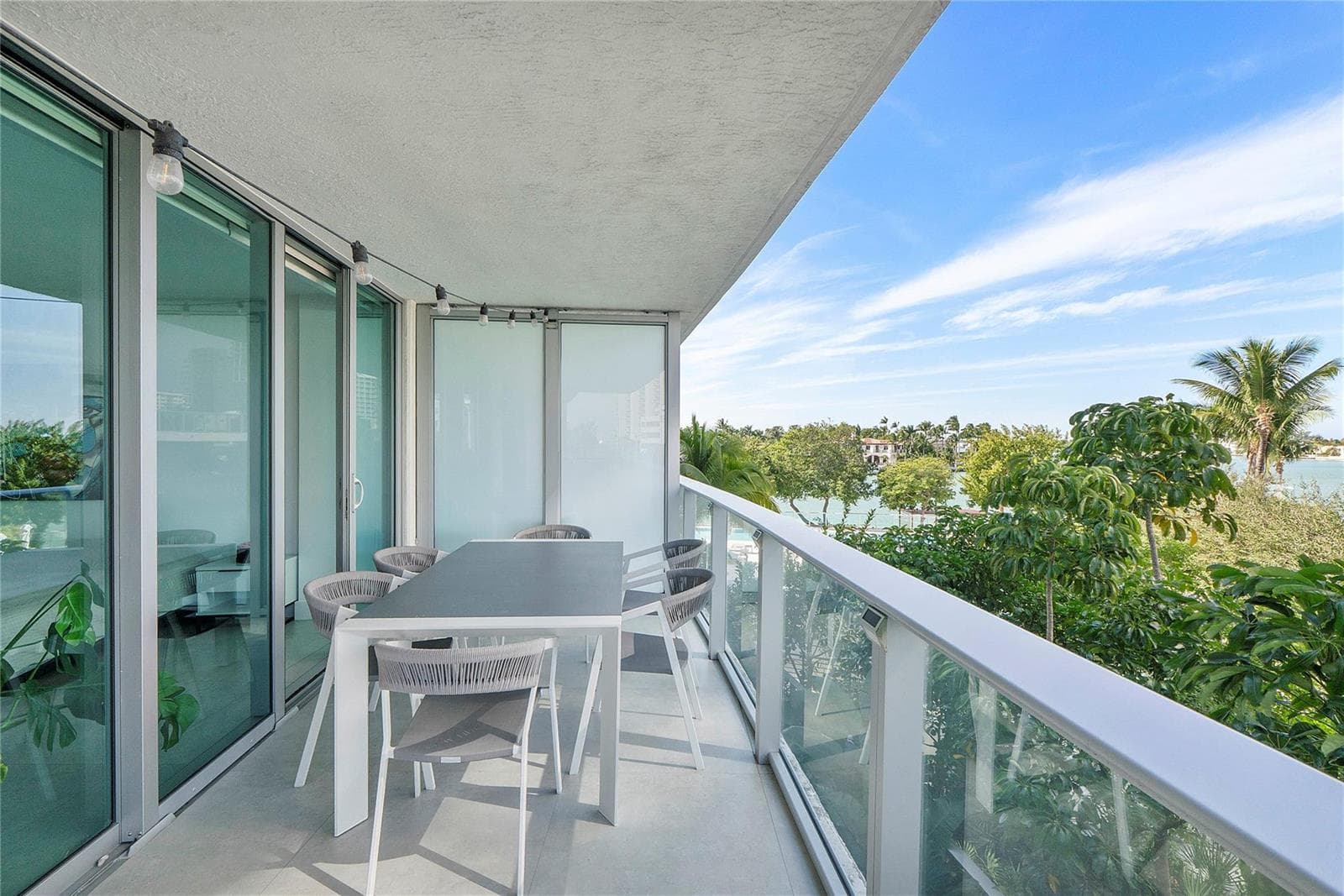 F10535177 — Miami Beach — 32