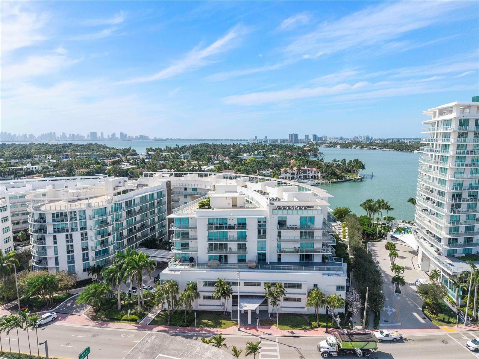 F10535177 — Miami Beach — 59