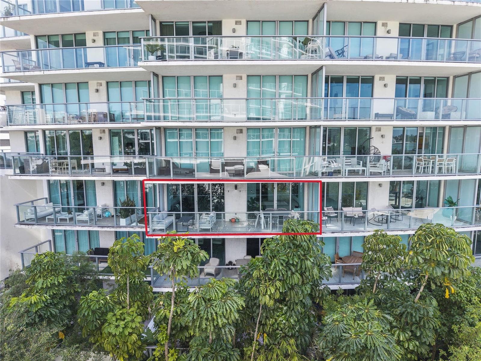 F10535177 — Miami Beach — 35