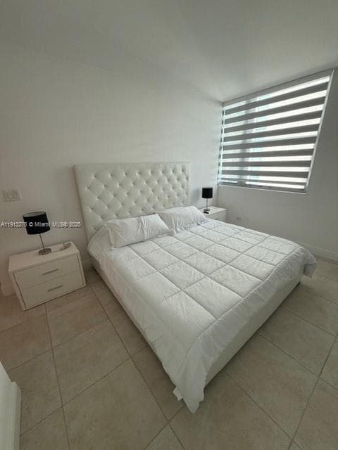 A11913276 — Miami Beach — 7