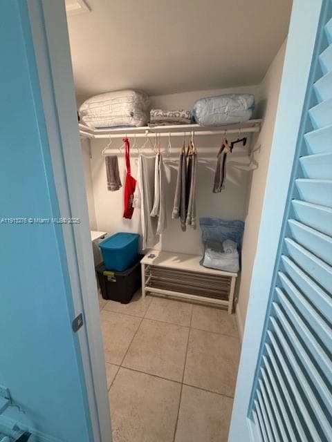 A11913276 — Miami Beach — 10