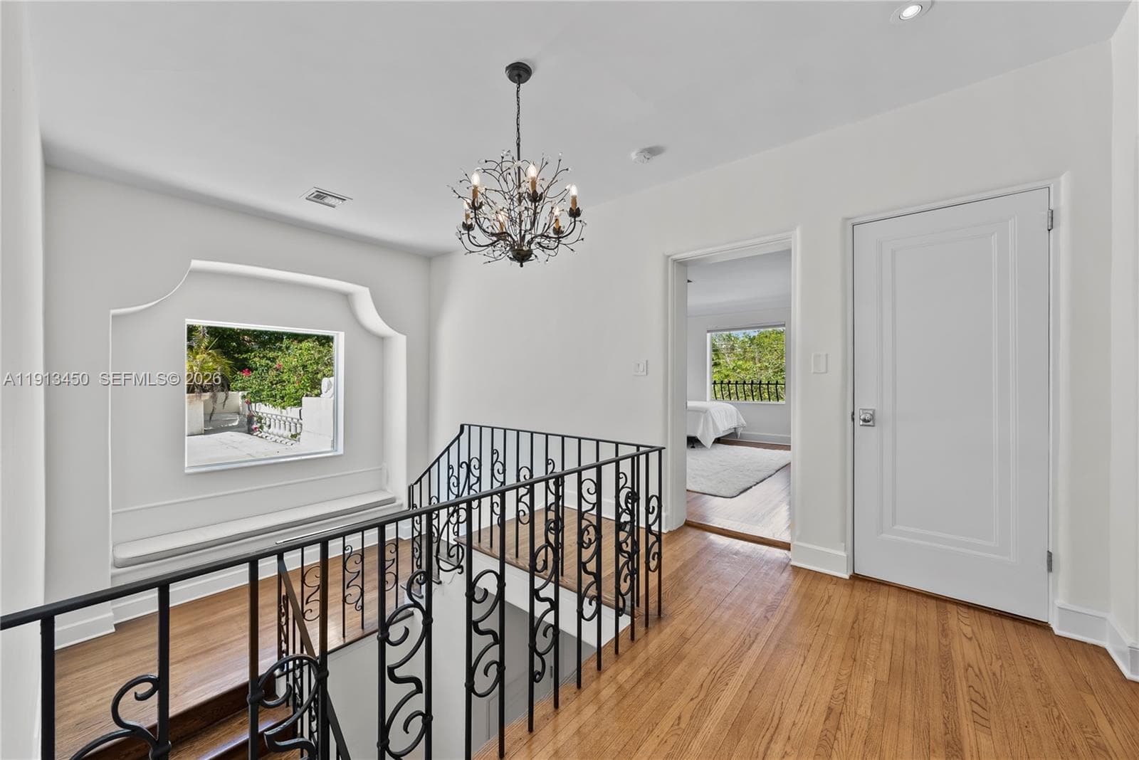 A11913450 — Miami Beach — 19