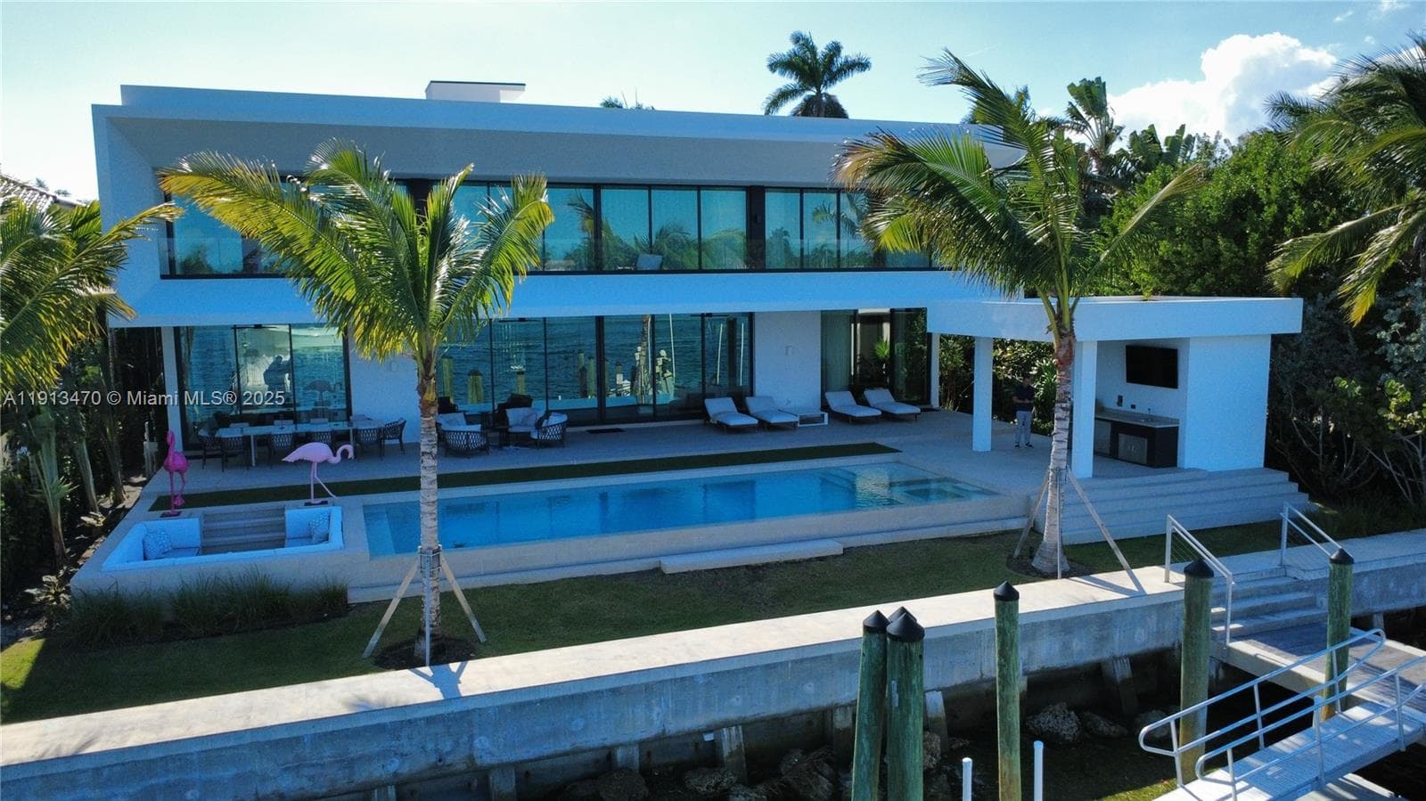 A11913470 — Miami Beach — 52