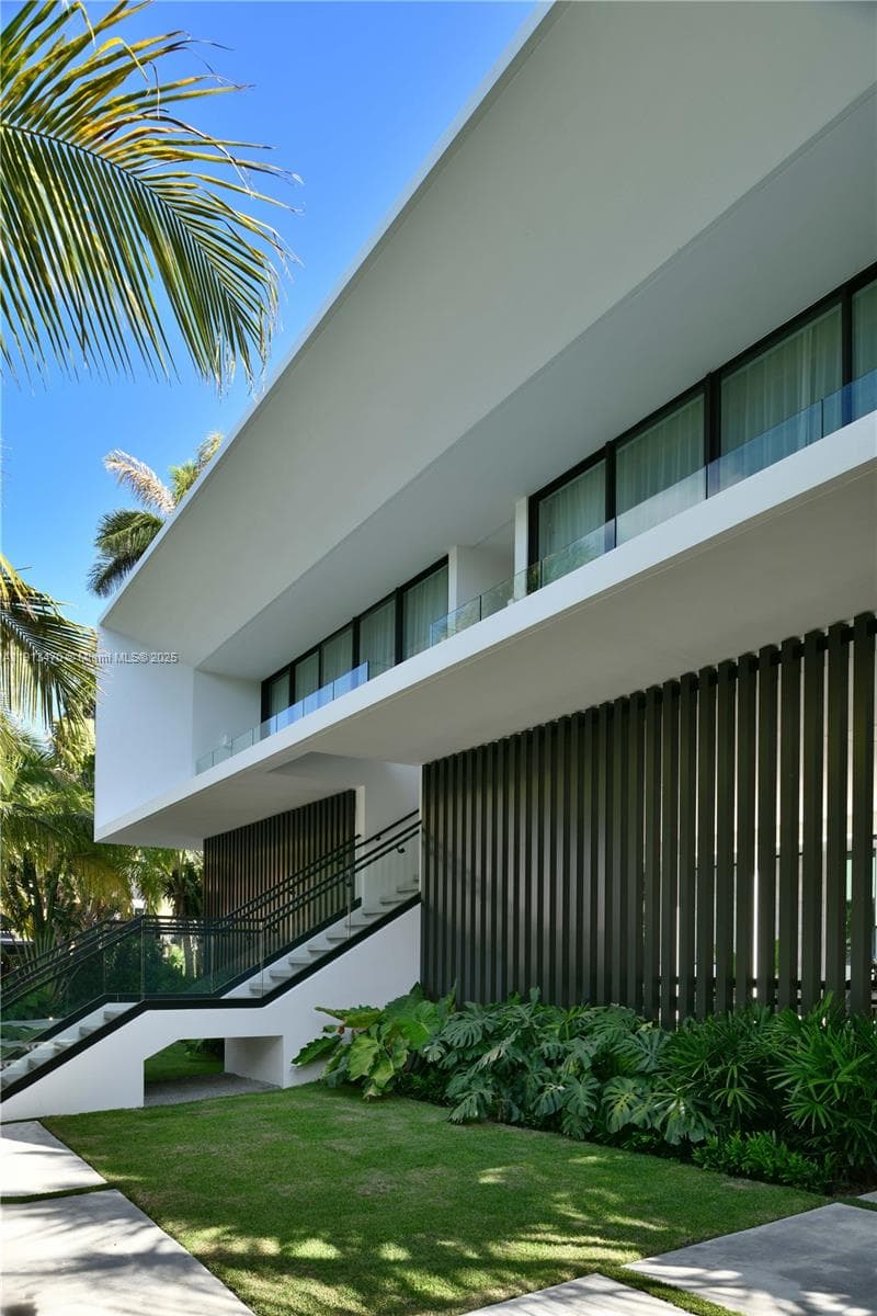 A11913470 — Miami Beach — 7