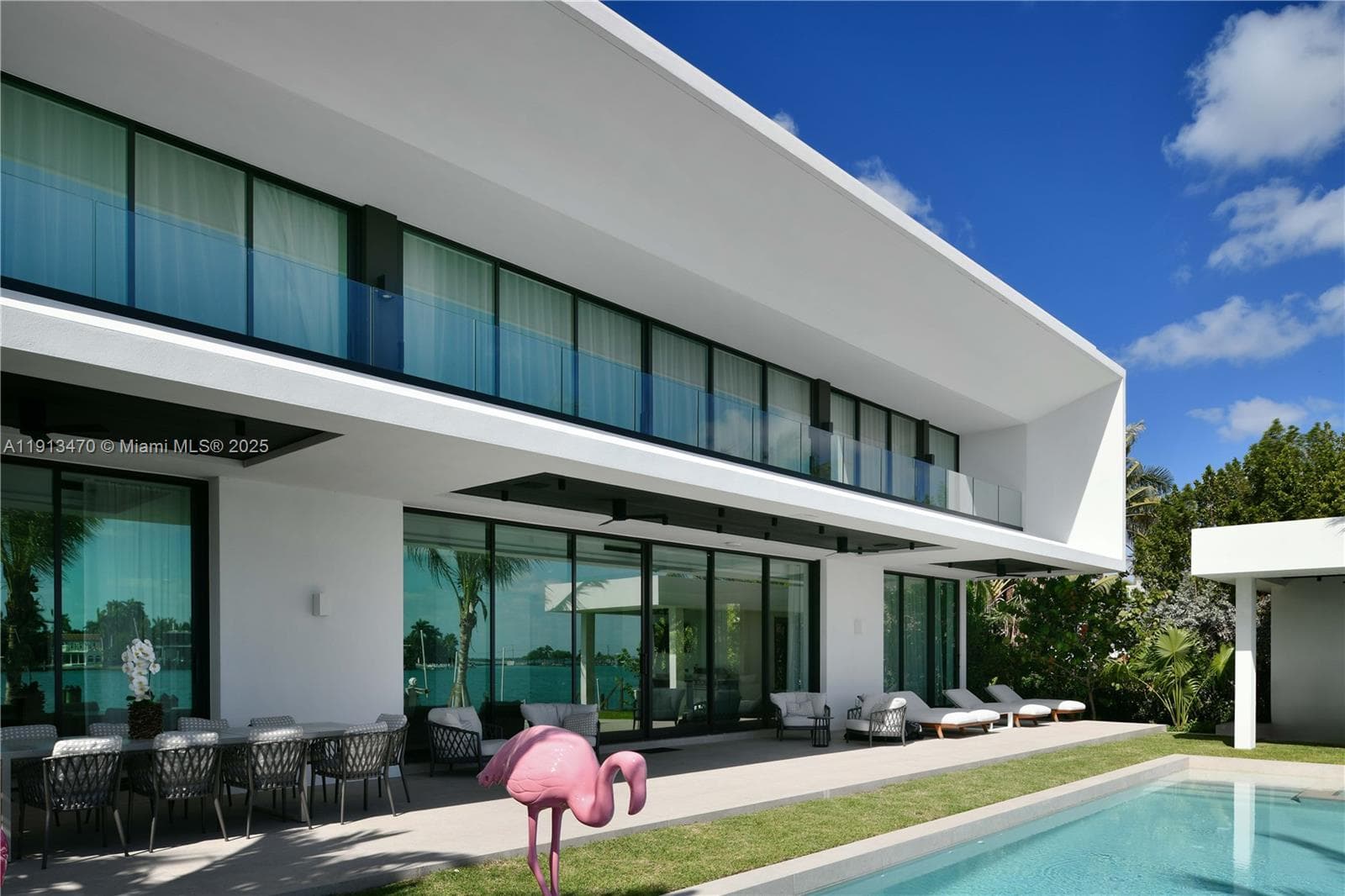 A11913470 — Miami Beach — 9