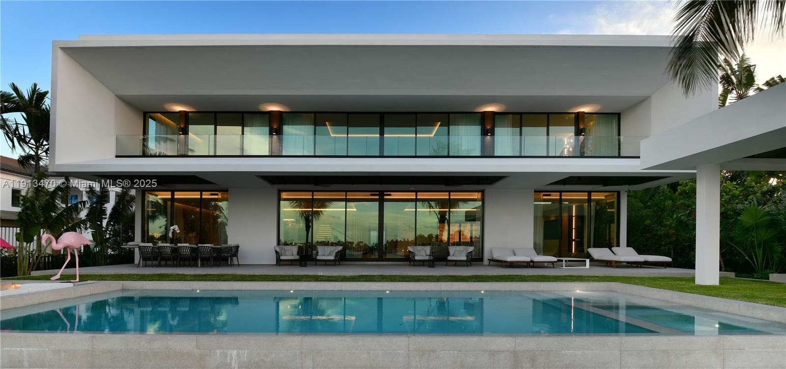 A11913470 — Miami Beach — 10