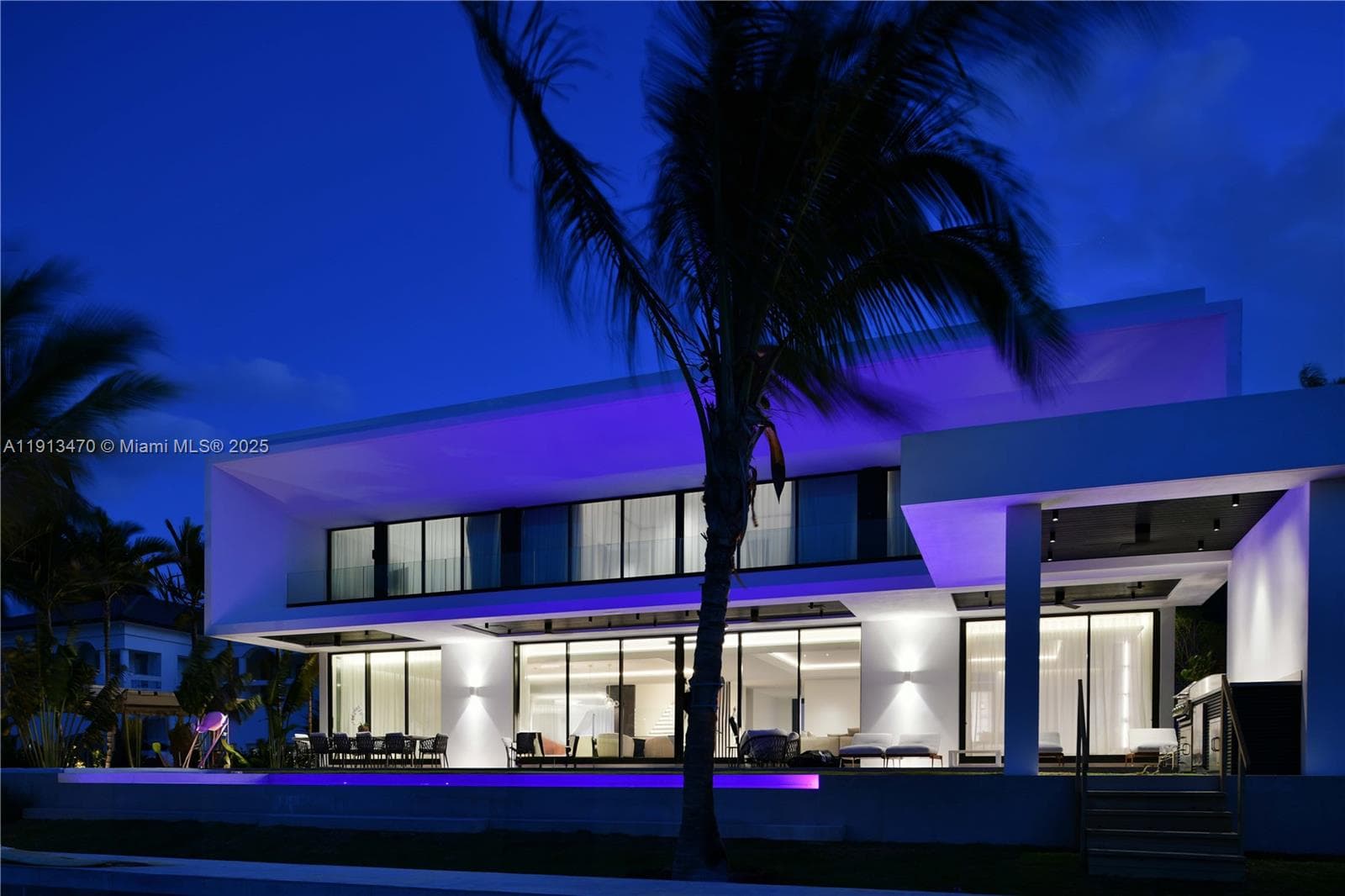 A11913470 — Miami Beach — 45