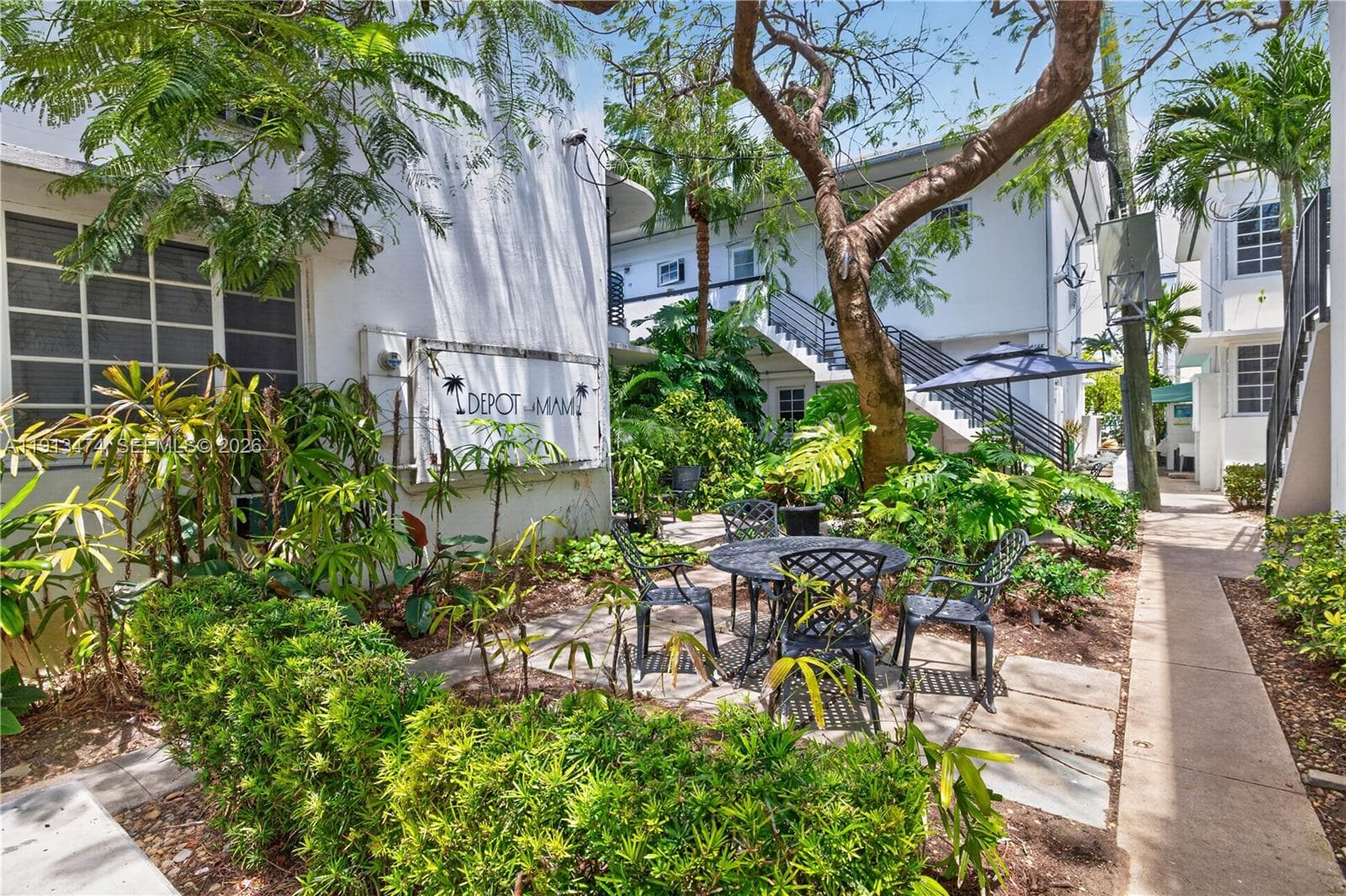 A11913474 — Miami Beach — 43