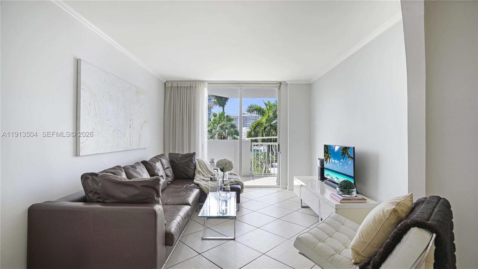 A11913504 — Miami Beach — 5
