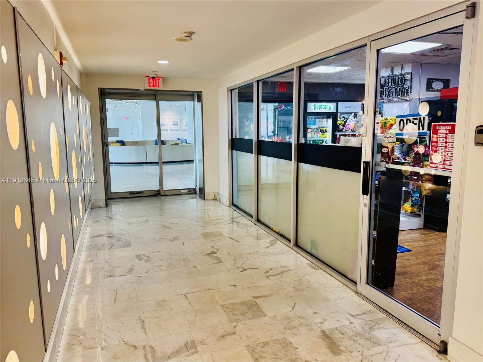 A11913645 — Miami Beach — 20