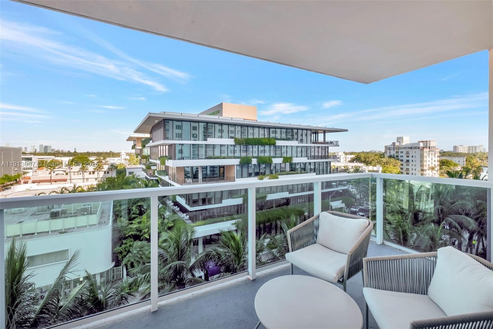 A11913967 — Miami Beach — 5