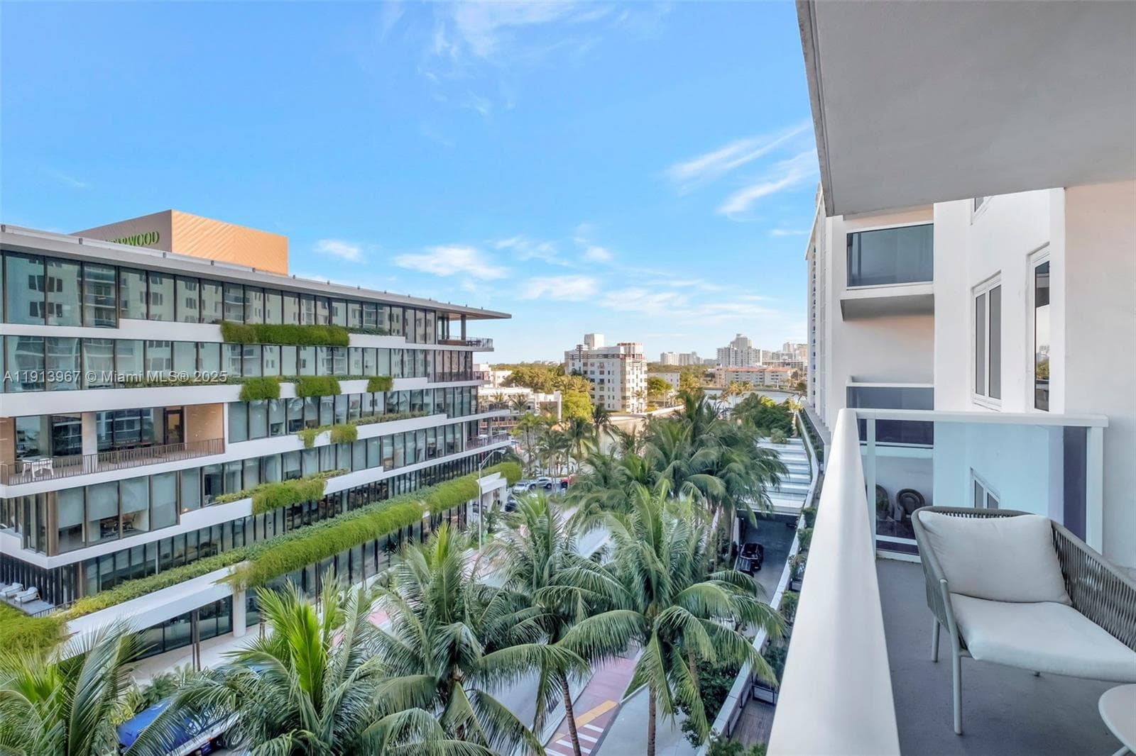 A11913967 — Miami Beach — 4