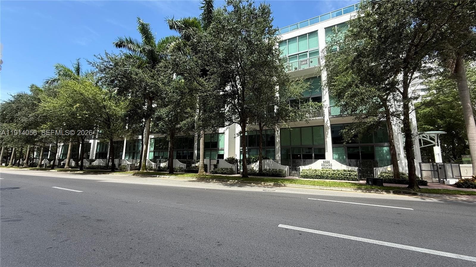 A11914056 — Miami Beach — 2