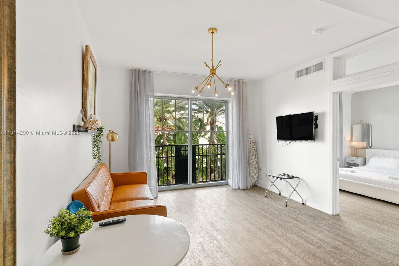 A11914290 — Miami Beach — 22