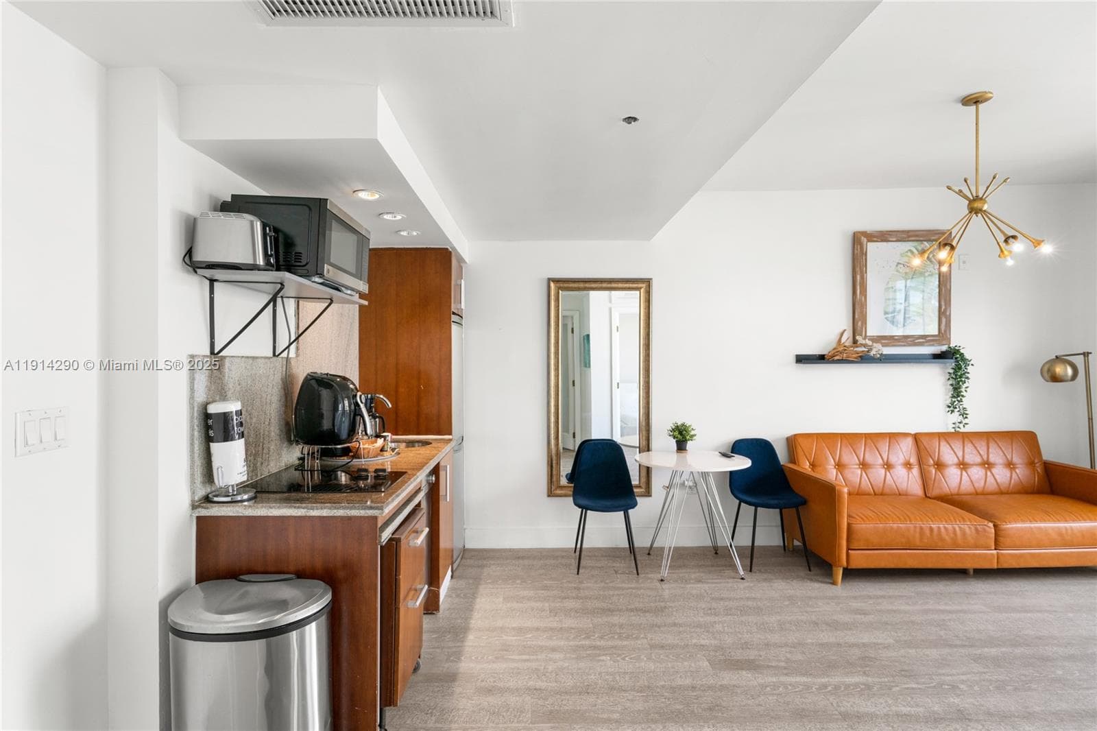 A11914290 — Miami Beach — 7