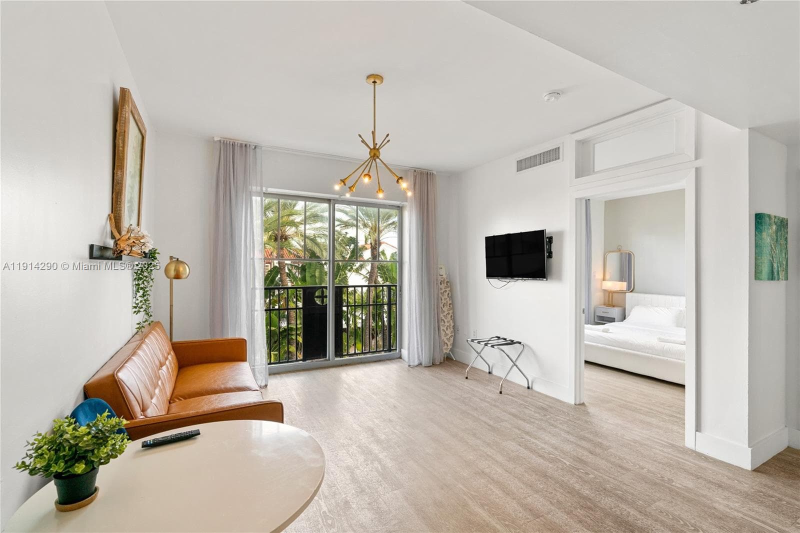 A11914290 — Miami Beach — 3