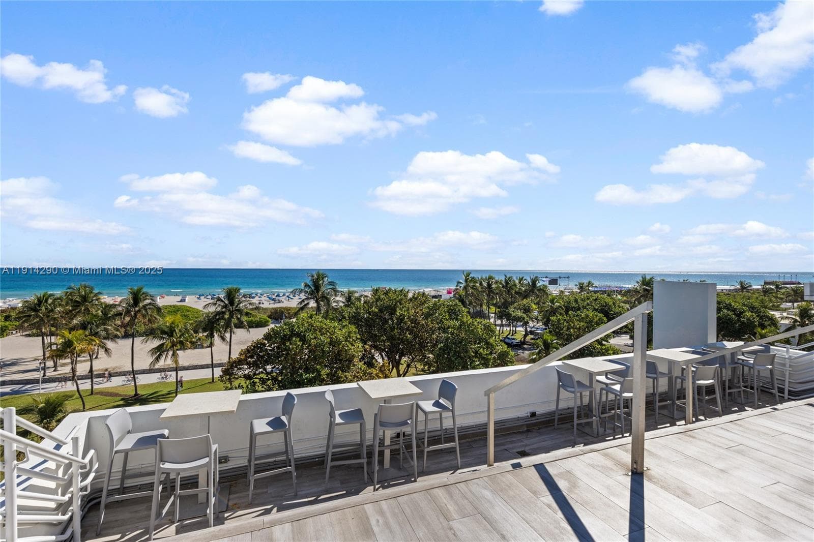 A11914290 — Miami Beach — 37