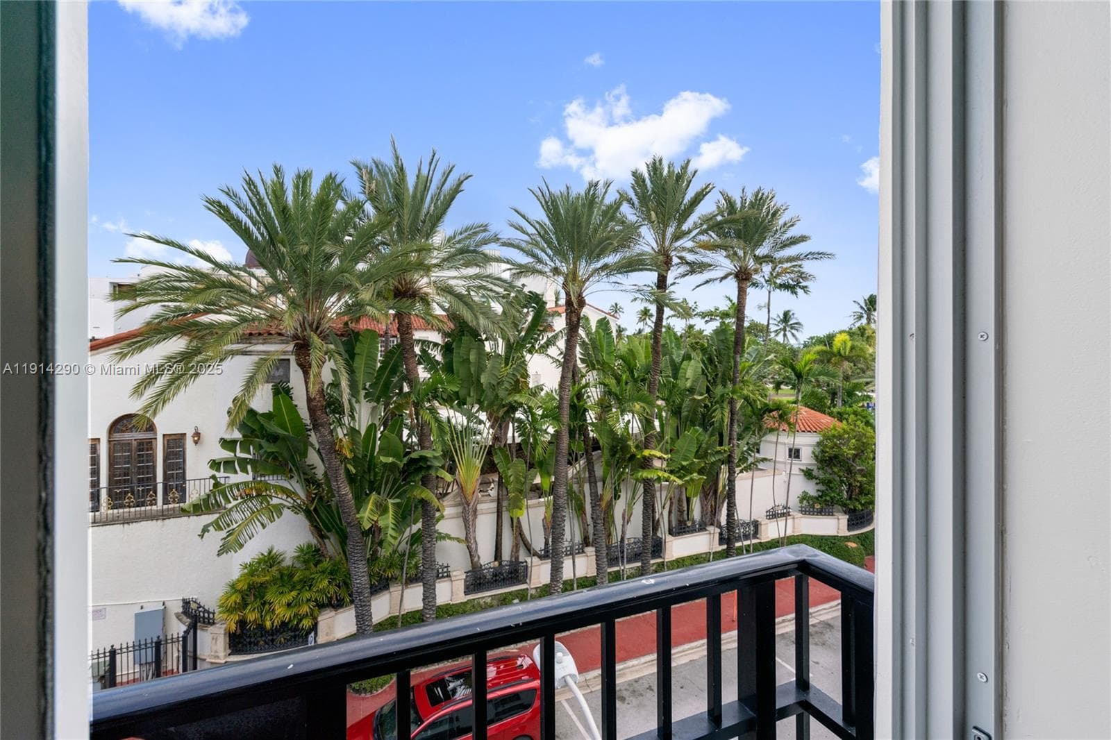 A11914290 — Miami Beach — 29