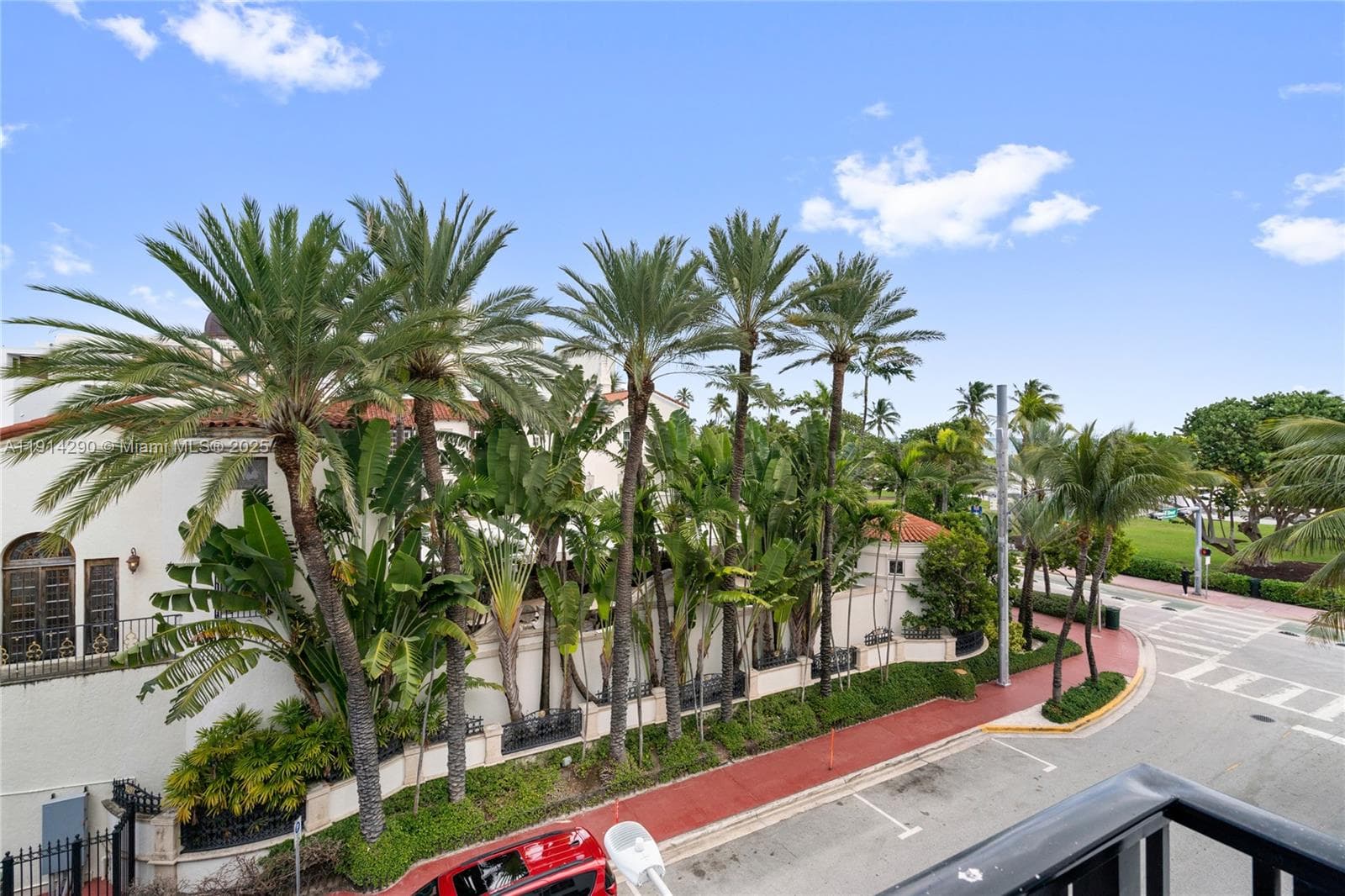 A11914290 — Miami Beach — 4