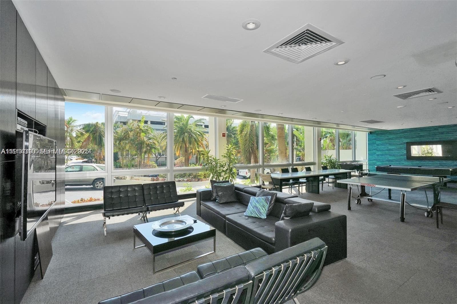 A11914310 — Miami Beach — 22
