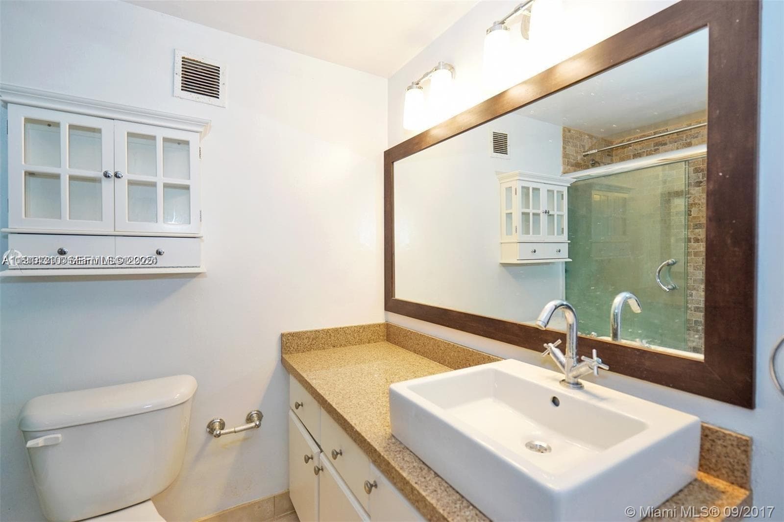 A11914310 — Miami Beach — 10