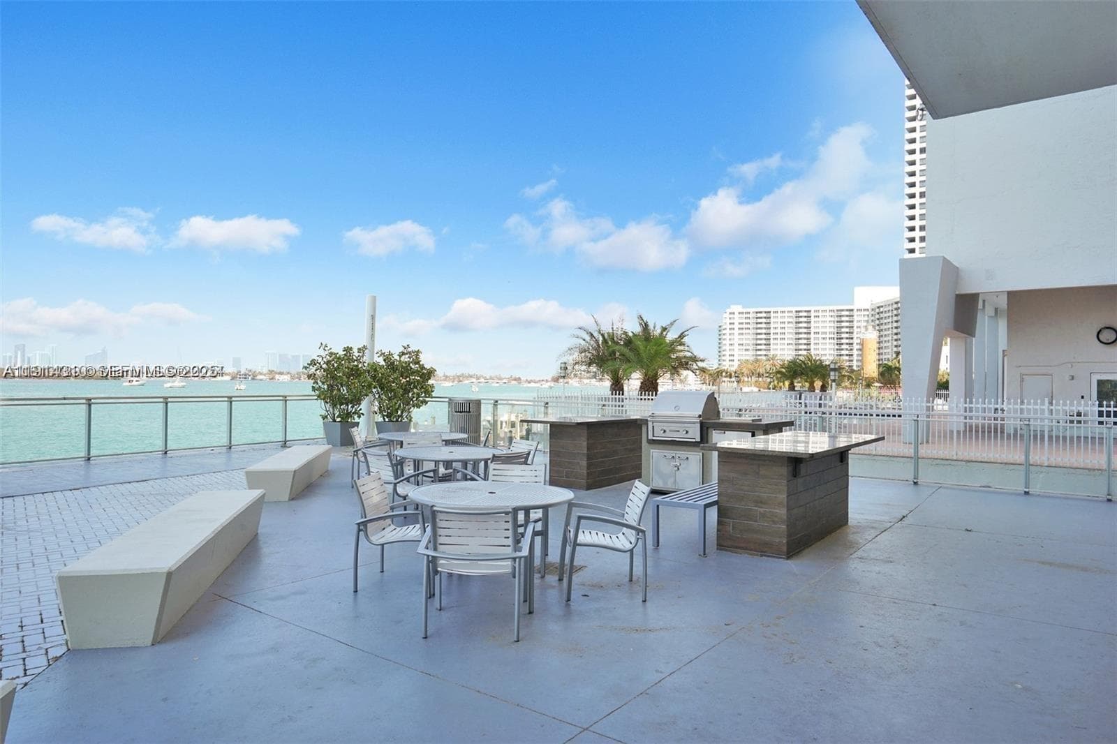 A11914310 — Miami Beach — 19