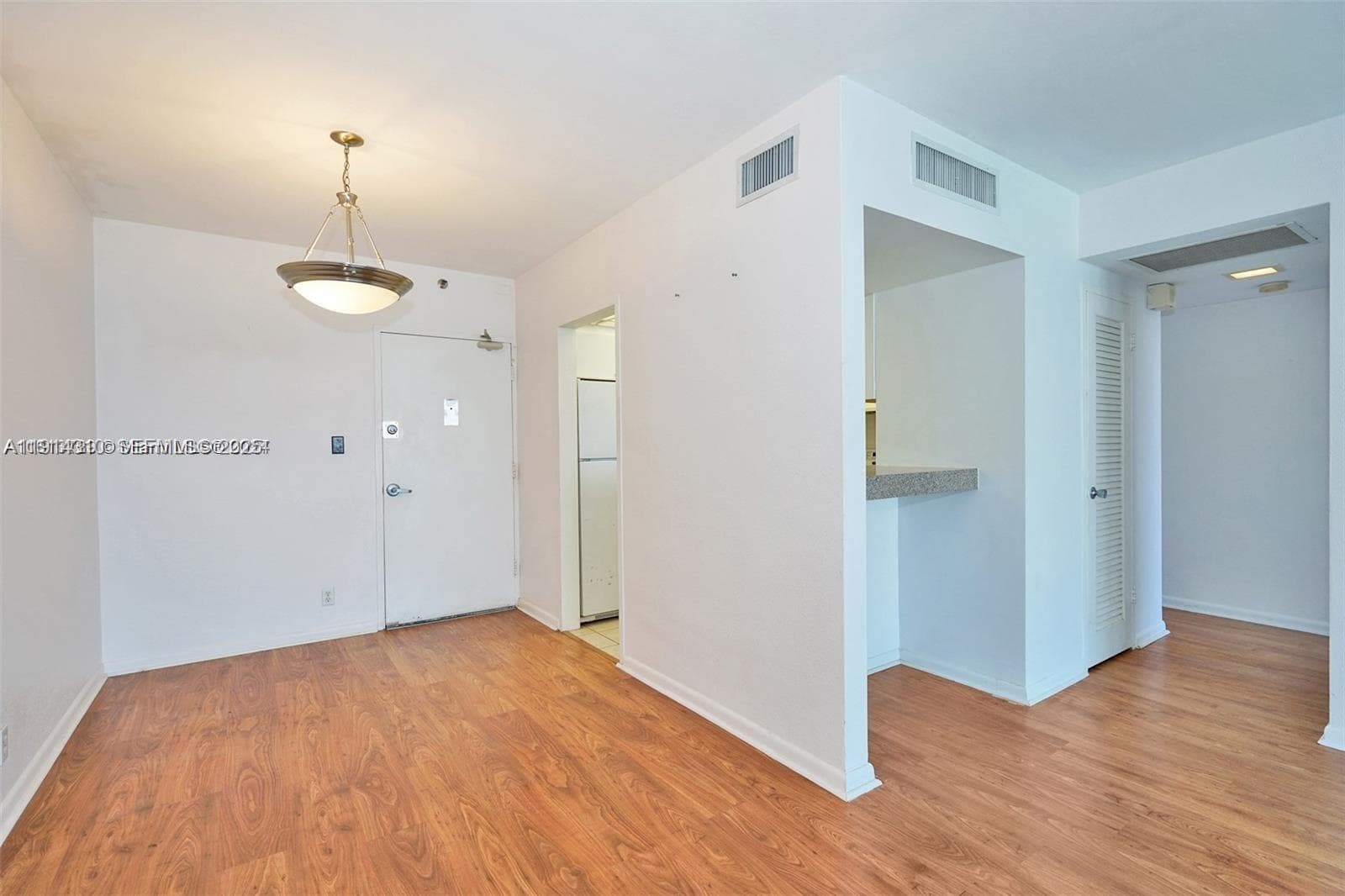 A11914310 — Miami Beach — 8
