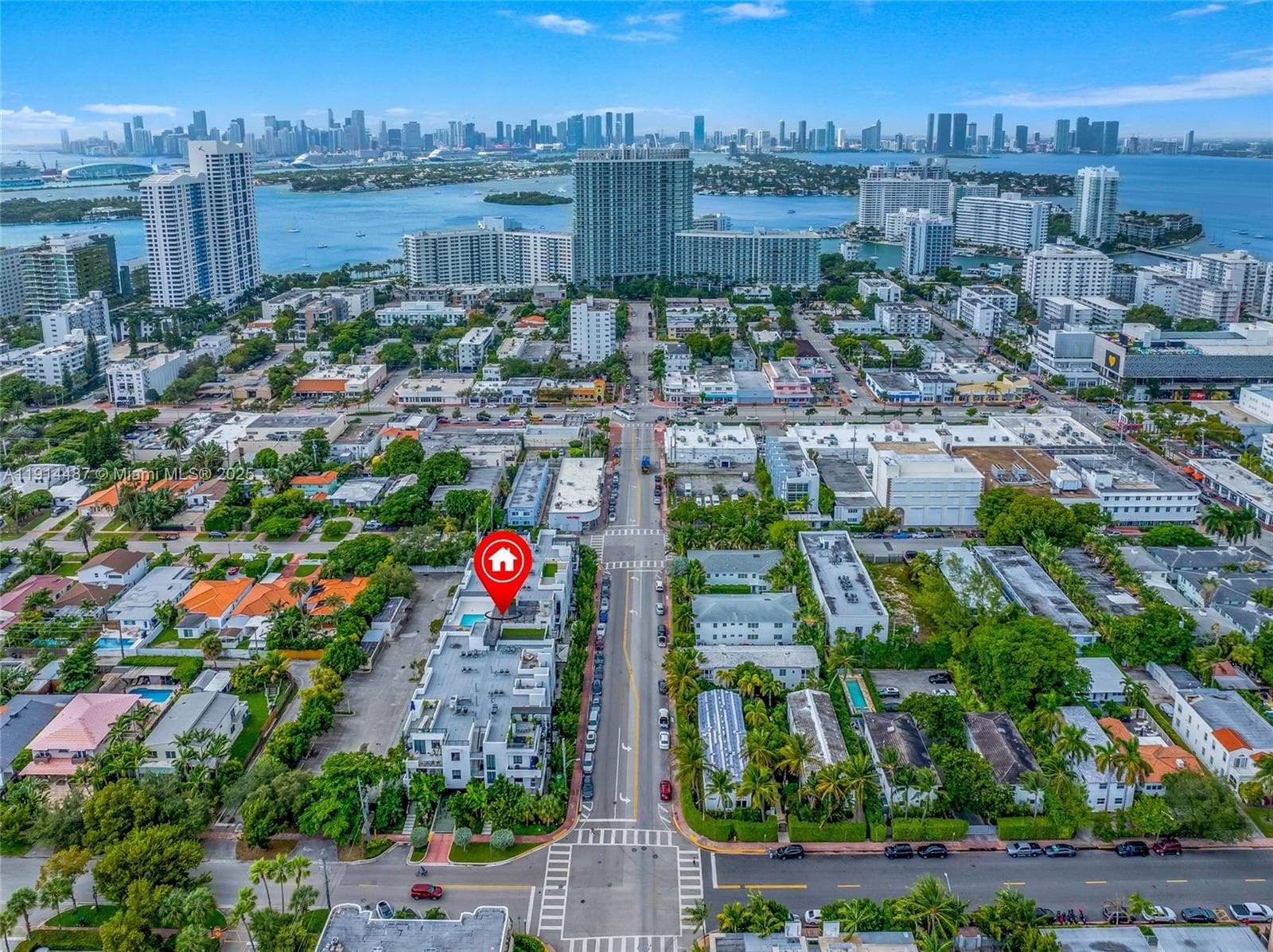 A11914487 — Miami Beach — 63