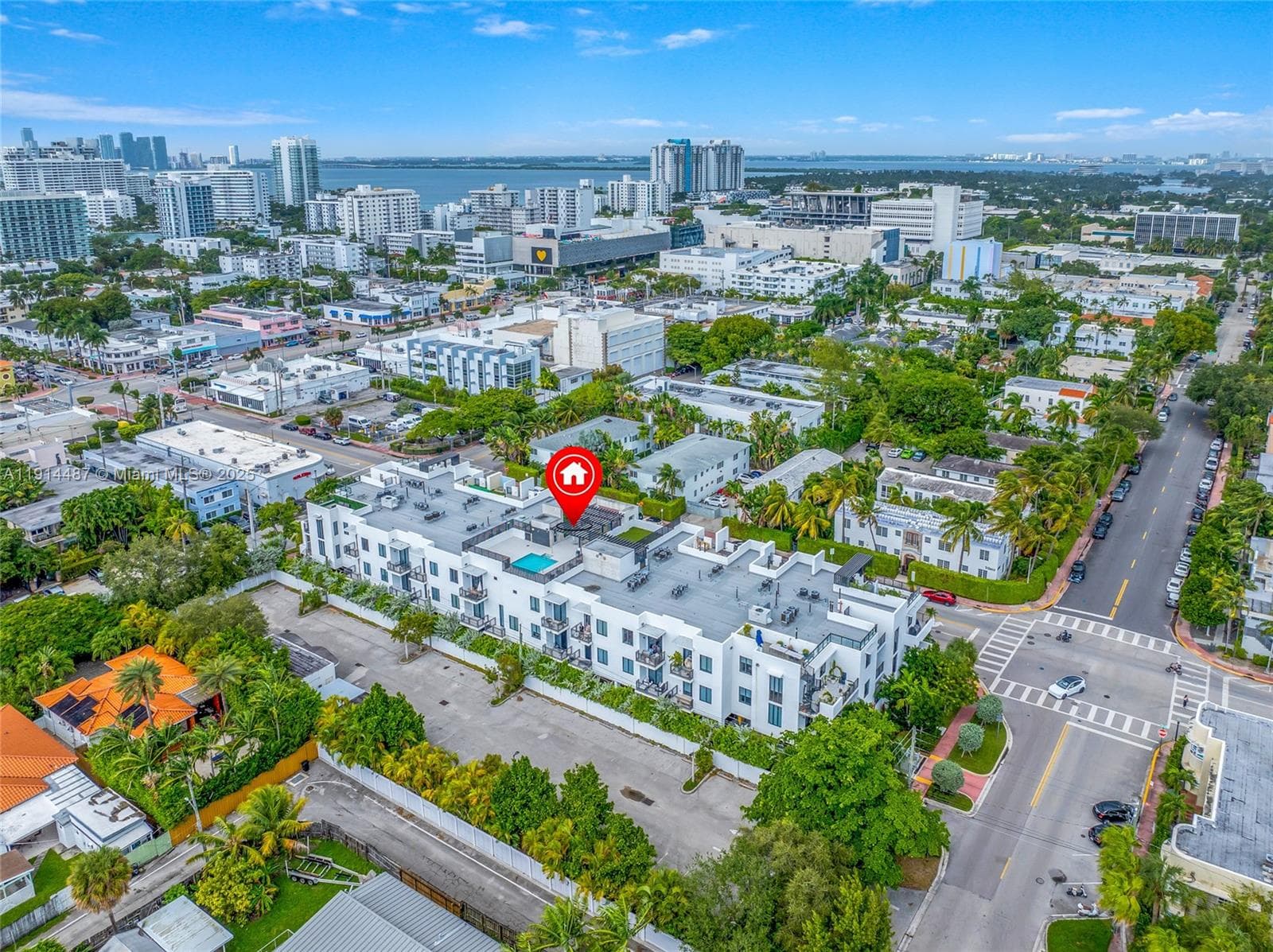 A11914487 — Miami Beach — 61