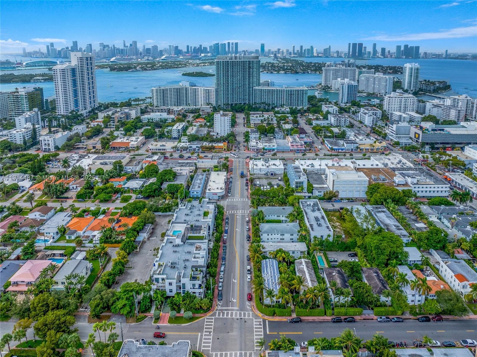 A11914487 — Miami Beach — 65