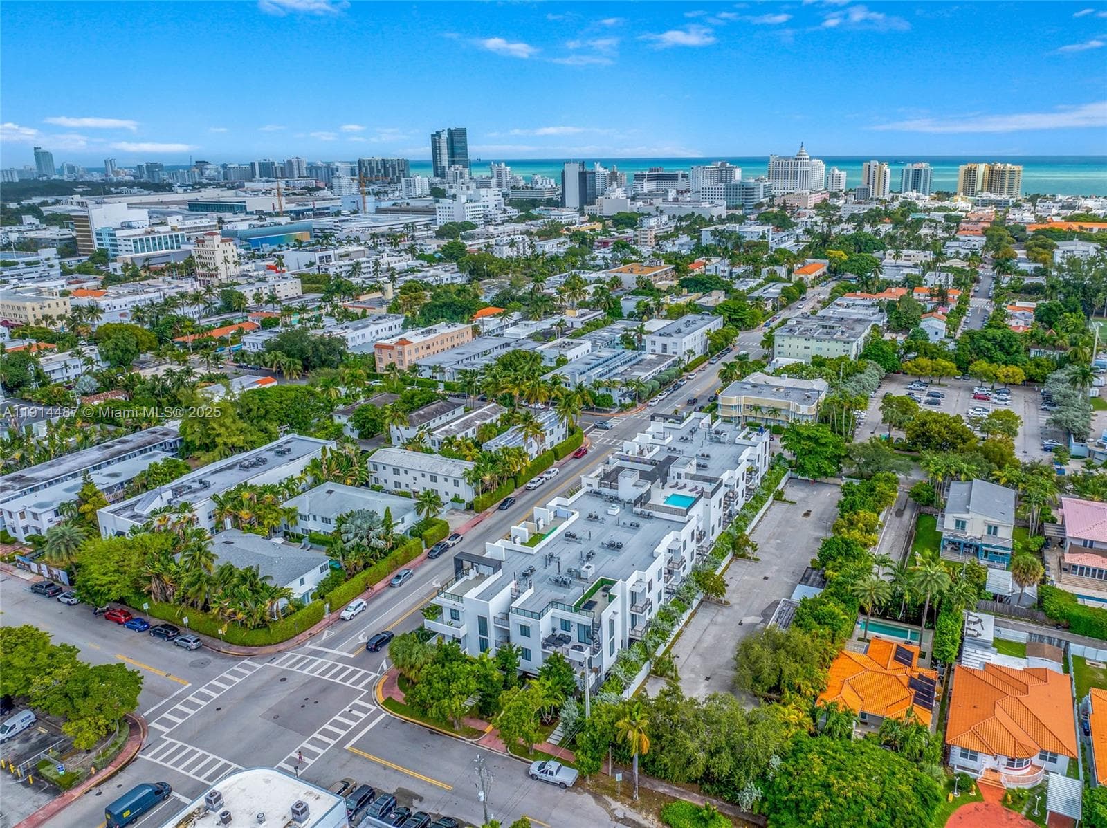 A11914487 — Miami Beach — 58