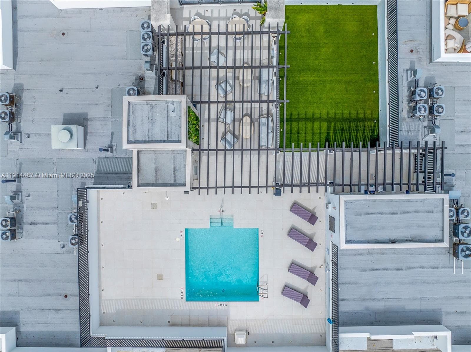 A11914487 — Miami Beach — 48