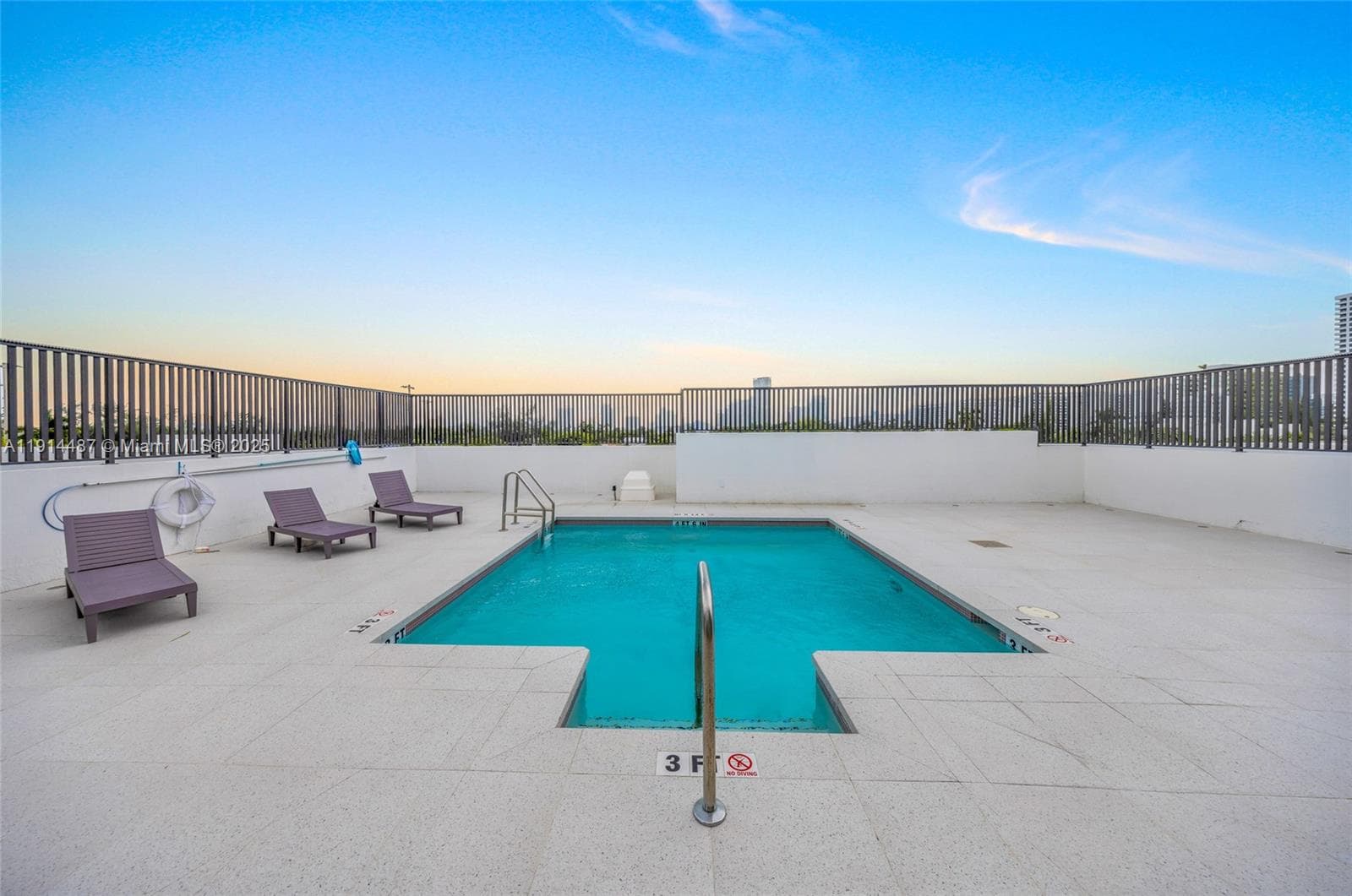 A11914487 — Miami Beach — 39