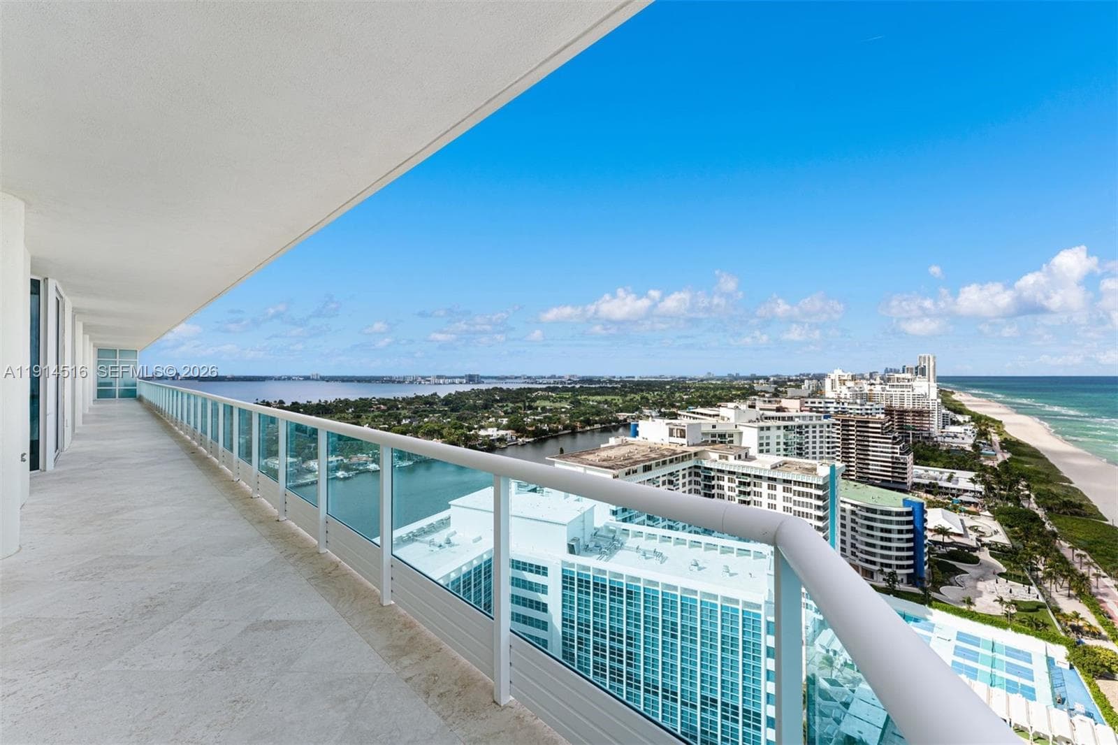 A11914516 — Miami Beach — 43