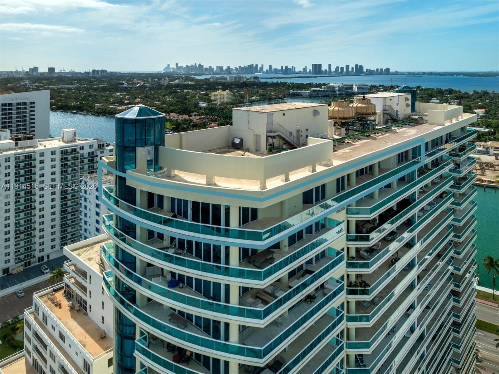 A11914516 — Miami Beach — 61
