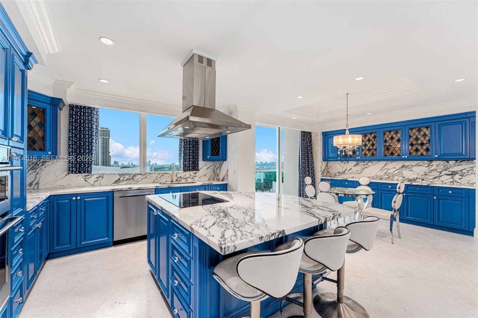 A11914516 — Miami Beach — 10