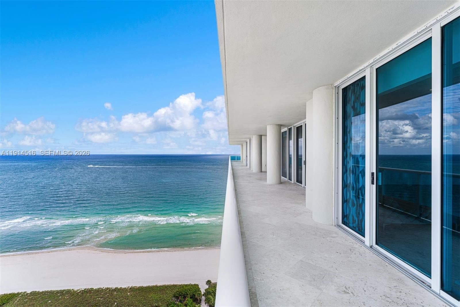 A11914516 — Miami Beach — 44