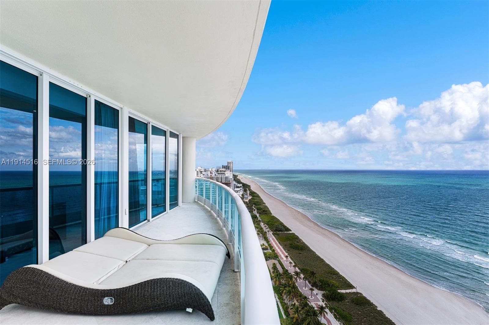 A11914516 — Miami Beach — 25