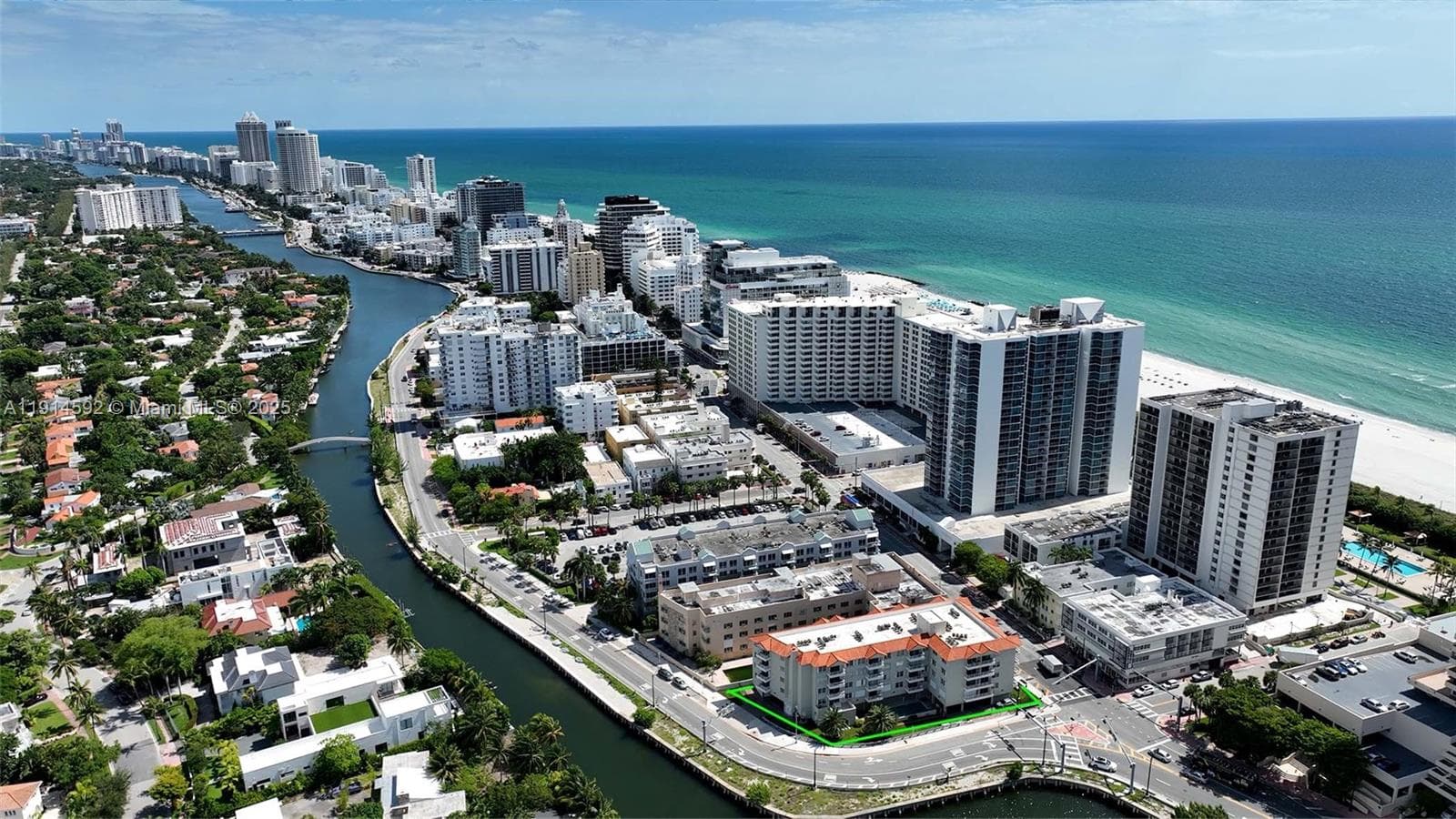 A11914592 — Miami Beach — 43