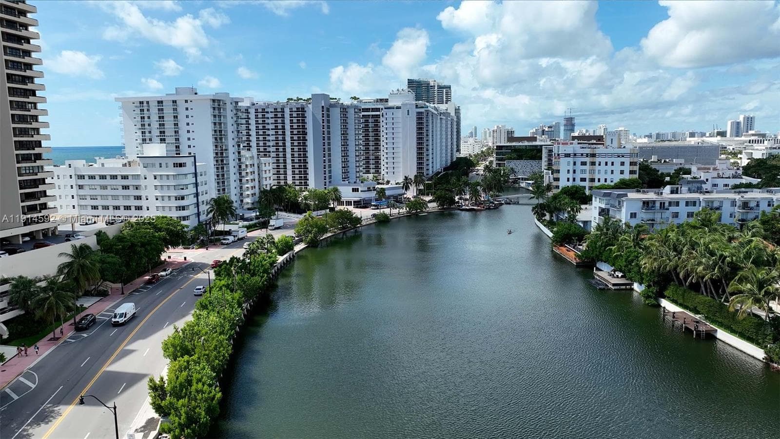 A11914592 — Miami Beach — 35